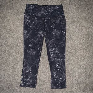 Pattern Cropped Leggings